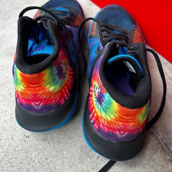 🏀 Kyrie Irving Basketball Shoes – Youth Size 7Y